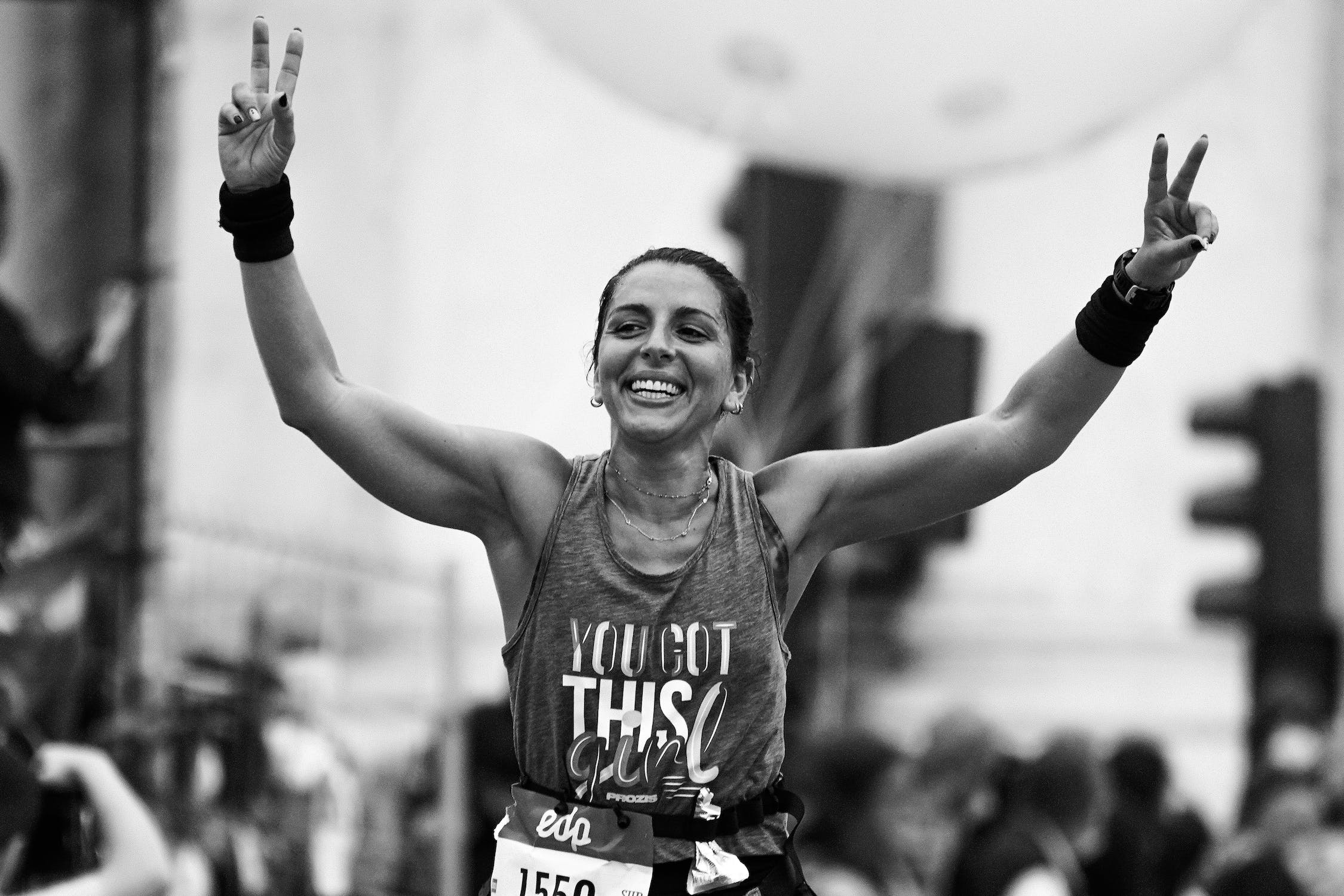 What Is a Good Marathon Time: Setting Goals and Chasing Personal Records
